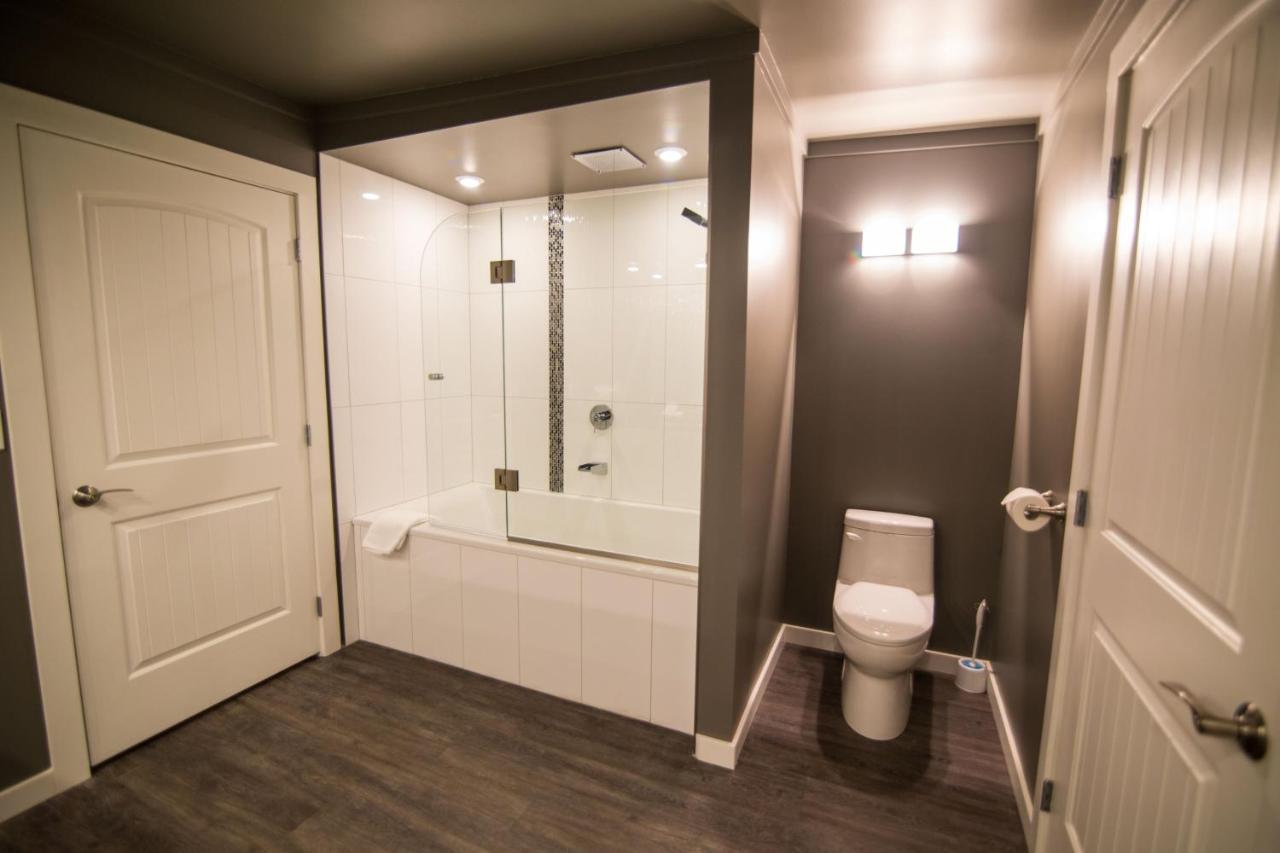Clipperton Suite By Revelstoke Vacations Kültér fotó